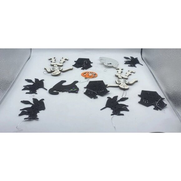 Halloween Tree Ornament Lot of 12 Witch Pumpkin Cat Skeleton Haunted House Decor - Picture 4 of 11